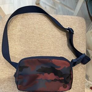 New without tags Lululemon belt bag